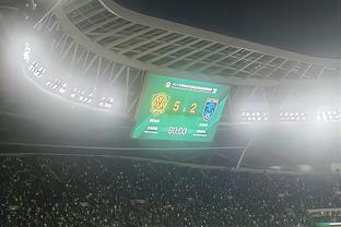 欧联杯-罗马4-0布莱顿占先机 迪巴拉连续3场进球卢卡库连场破门